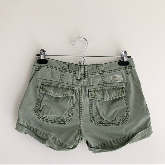 Aritzia TNA Cargo Utility Army Green Shorts Size 0 - Picture 15 of 15